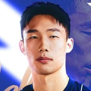 官宣！贺惯正式加盟武汉三镇