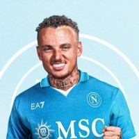 记者：那不勒斯签诺阿-朗的官宣因经纪公司问题延迟，但不会影响